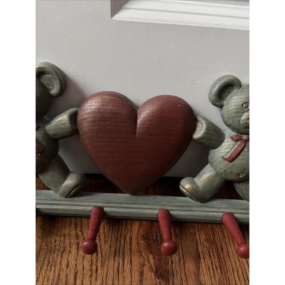 VINTAGE Teddy bear Heart COAT OR SWEATER RACK Plastic Peg Hanger - Picture 3 of 5